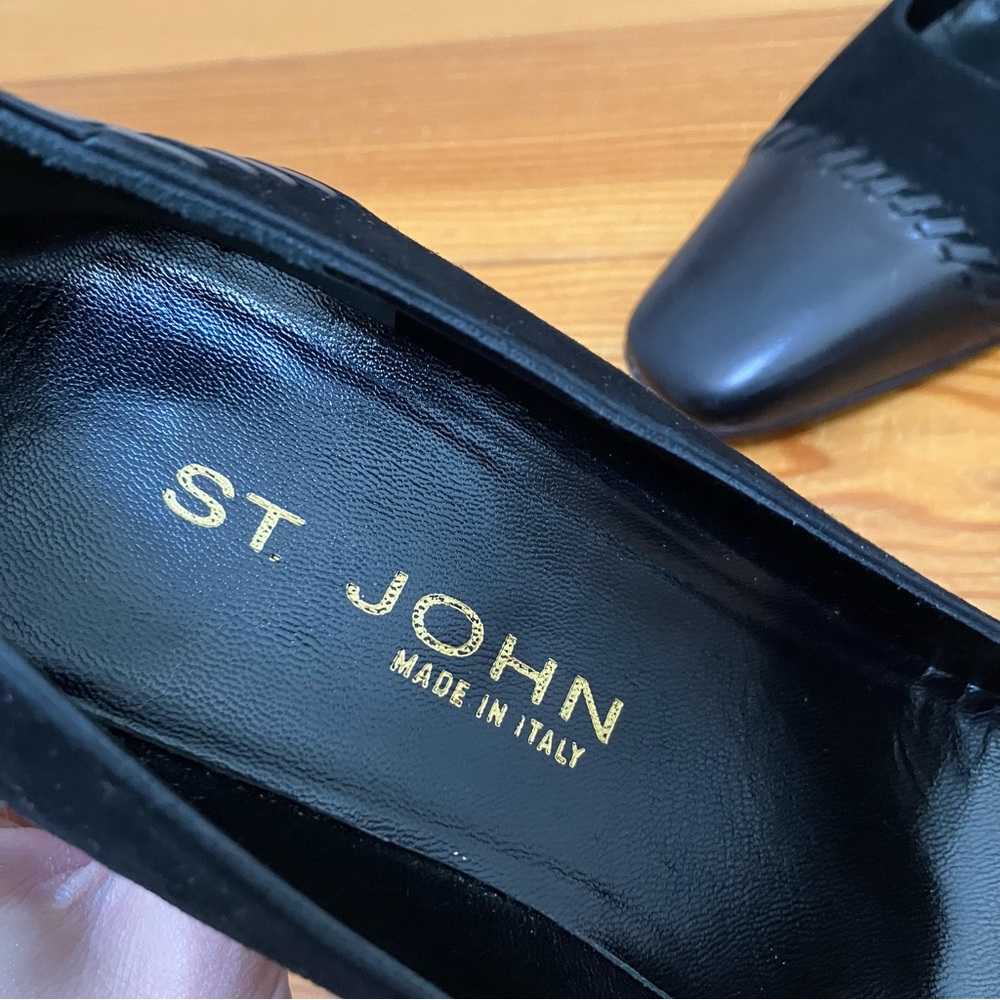 St. John Black Cap Toe Suede & Leather Heels Shoes Italy Designer 8.5 AA Narrow - Picture 13 of 13